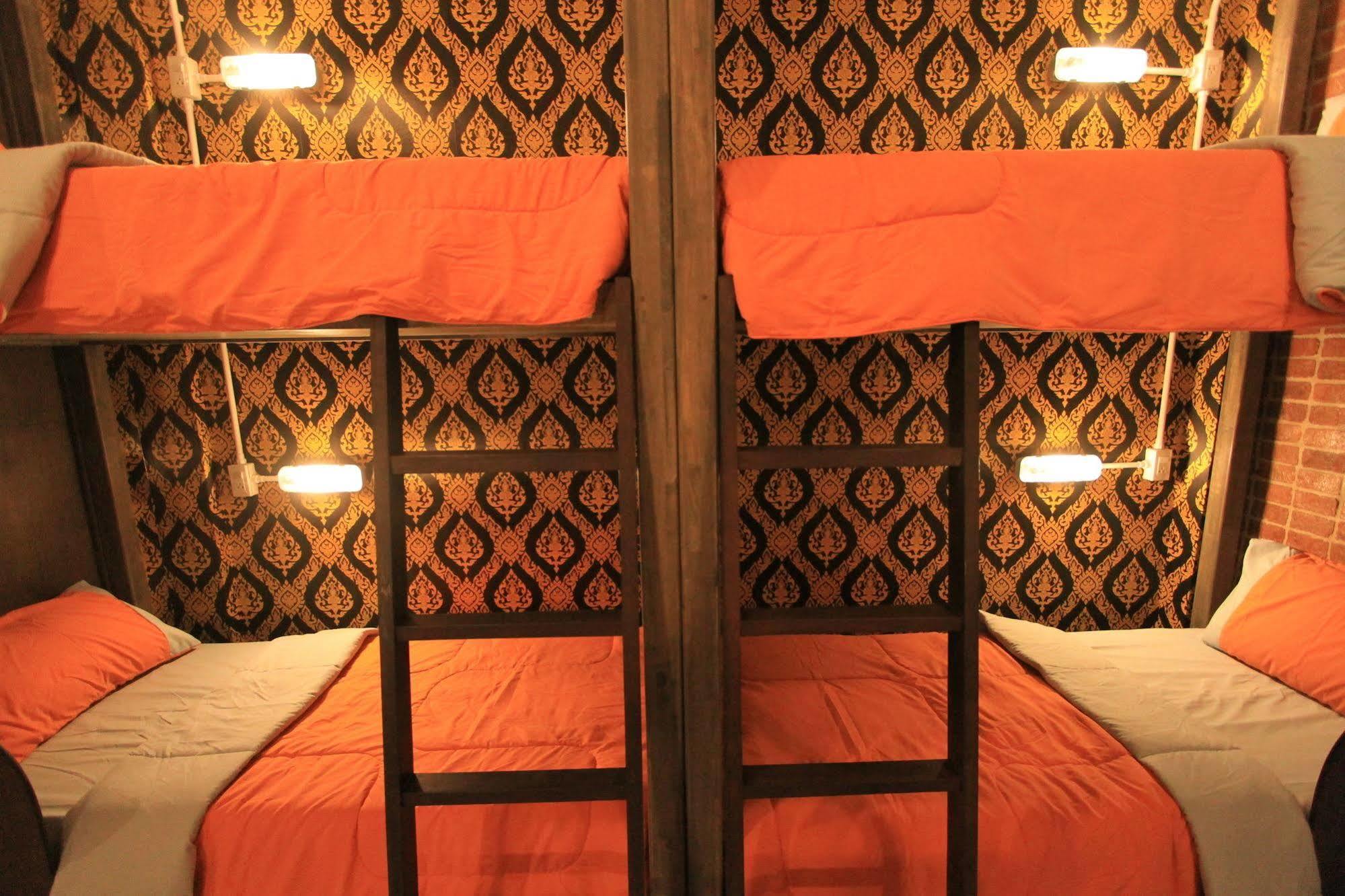 Chic Hostel Bangkok Zewnętrze zdjęcie