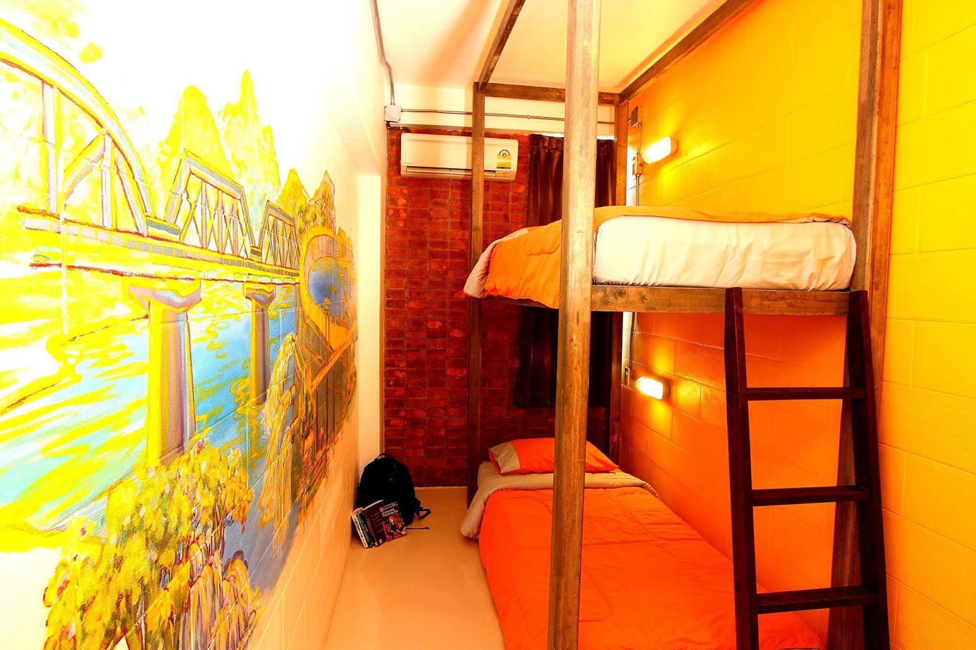 Chic Hostel Bangkok Zewnętrze zdjęcie