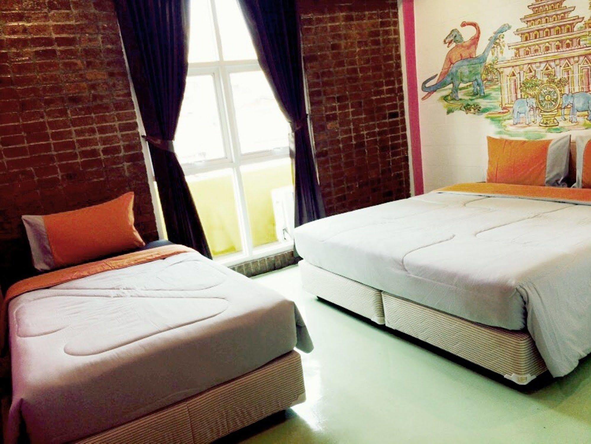 Chic Hostel Bangkok Zewnętrze zdjęcie