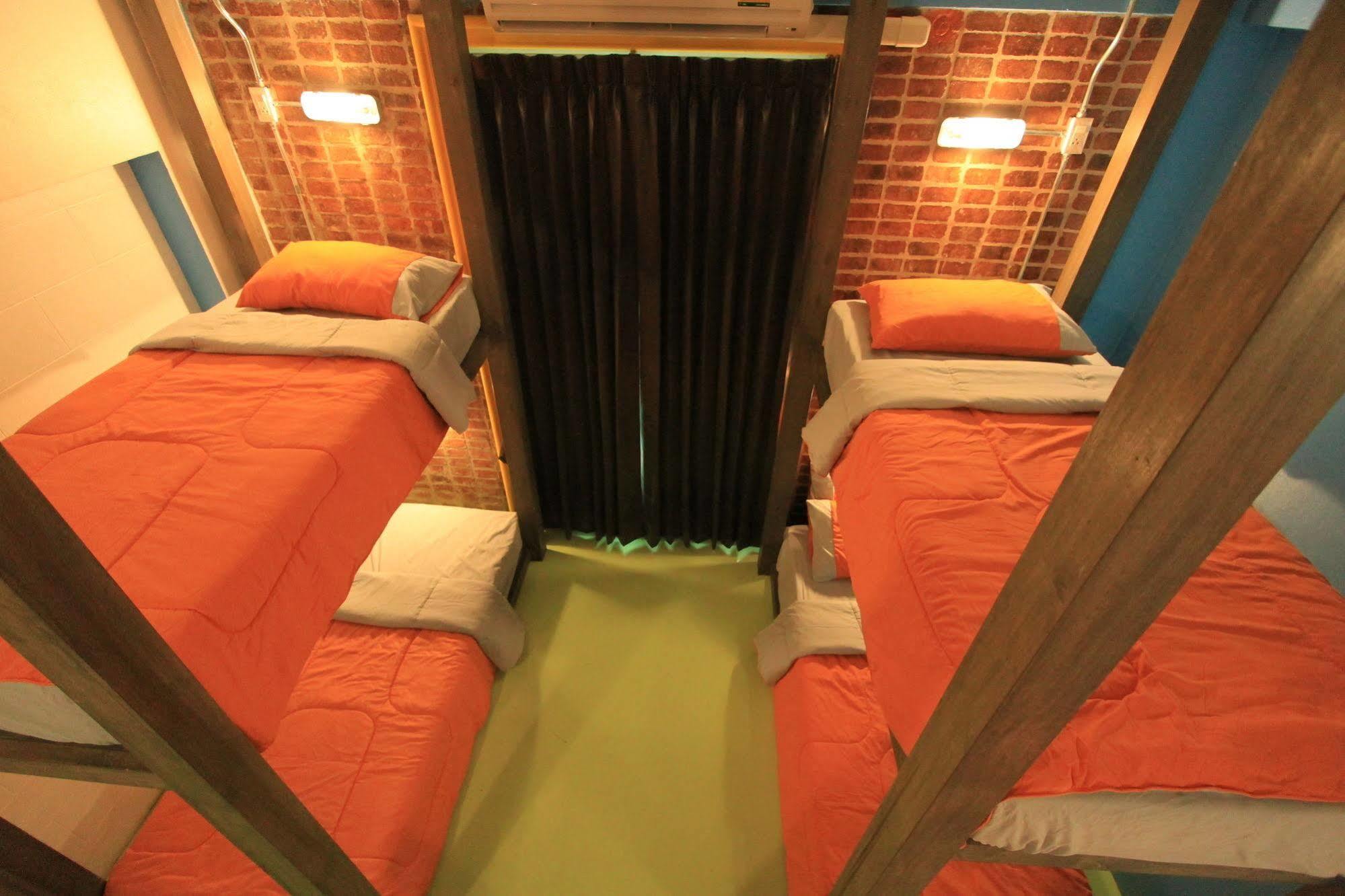 Chic Hostel Bangkok Zewnętrze zdjęcie